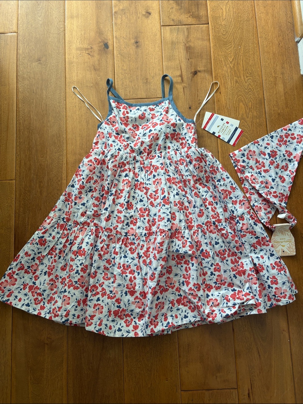 Tommy Bahama White Floral Sundress with matching hair piece